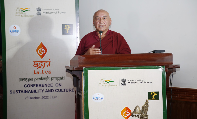 Dr. Khenpo Konchok Rigzen